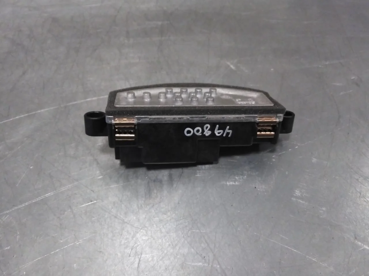 Volvo C40/RECHARGE 2021-> Rezistență ventilator habitaclu
