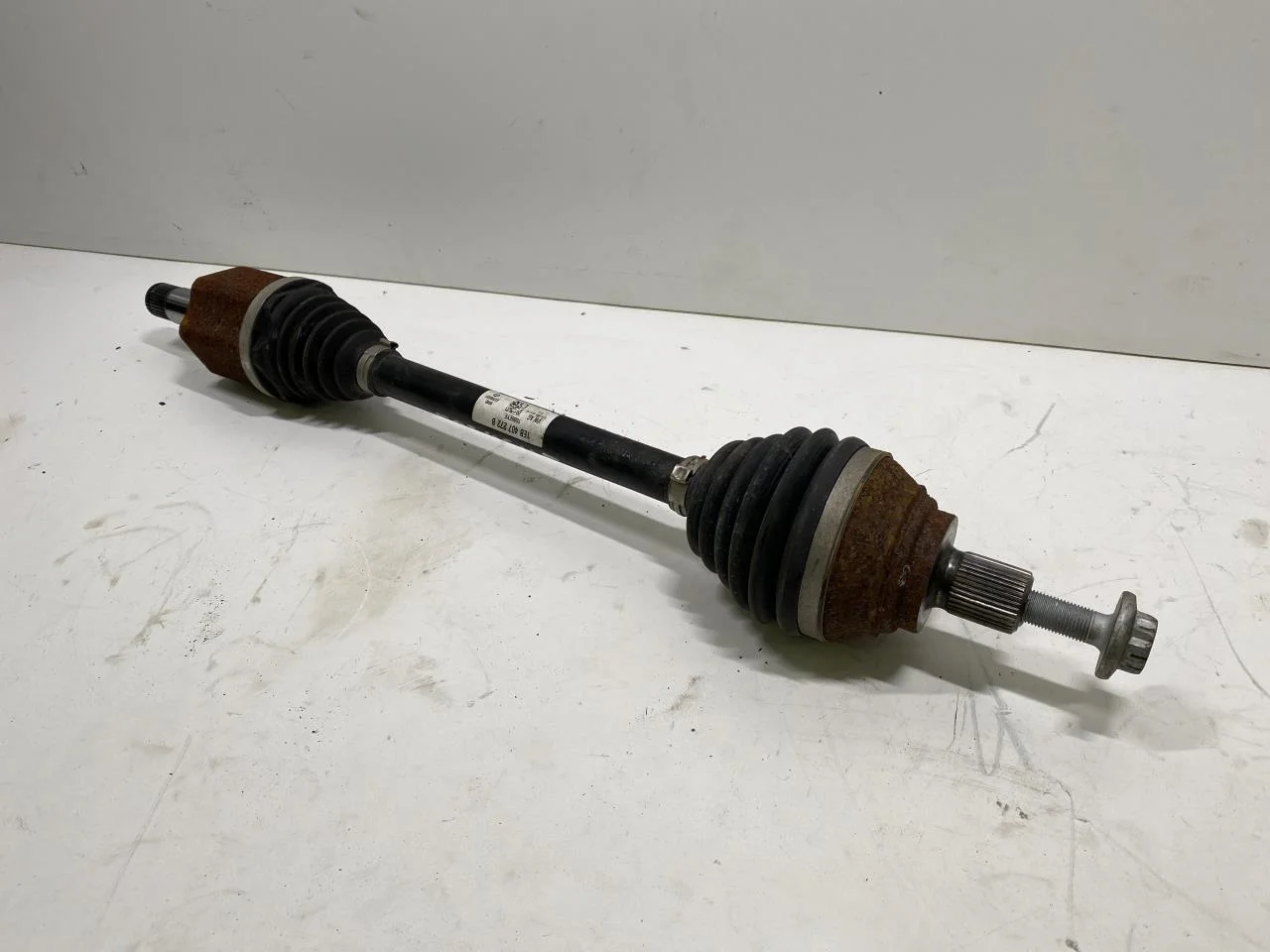 Volkswagen ID.5 2022- Féltengely, első, jobb