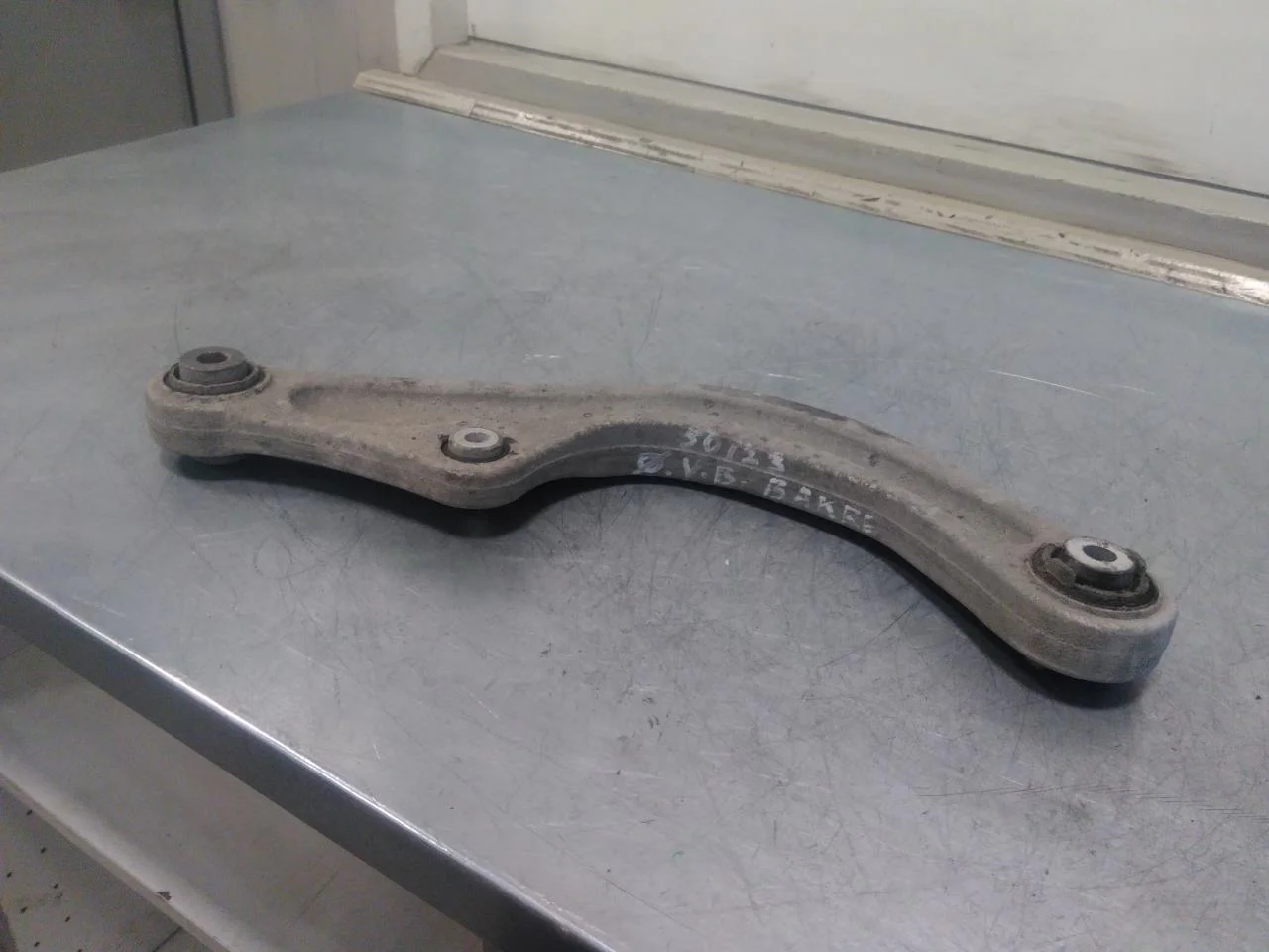 Volkswagen ID.3 2021- Control arm, rear left