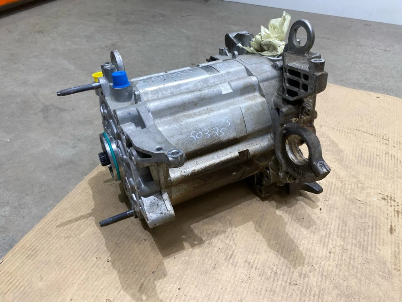 Peugeot 208/E-208 2020-> Elektromos motor, első nézet 2
