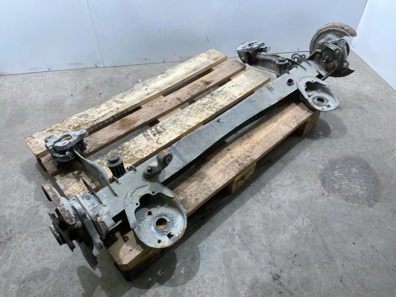 Peugeot 208/E-208 2020-> Rear suspension, other