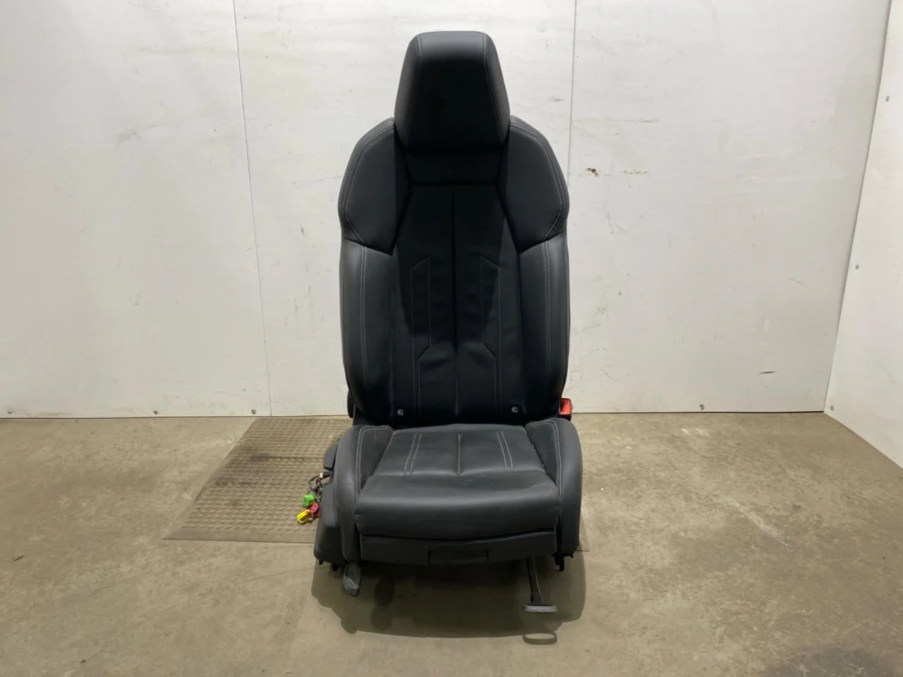 Audi Q4 E-TRON FZ 2021- Front seat, right