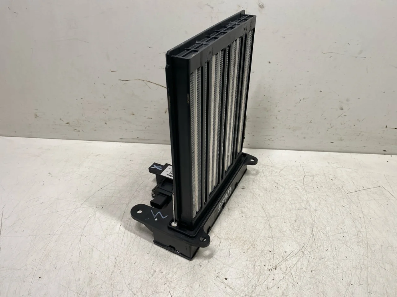 Volkswagen ID.4 2021- Heater matrix, electric view 3