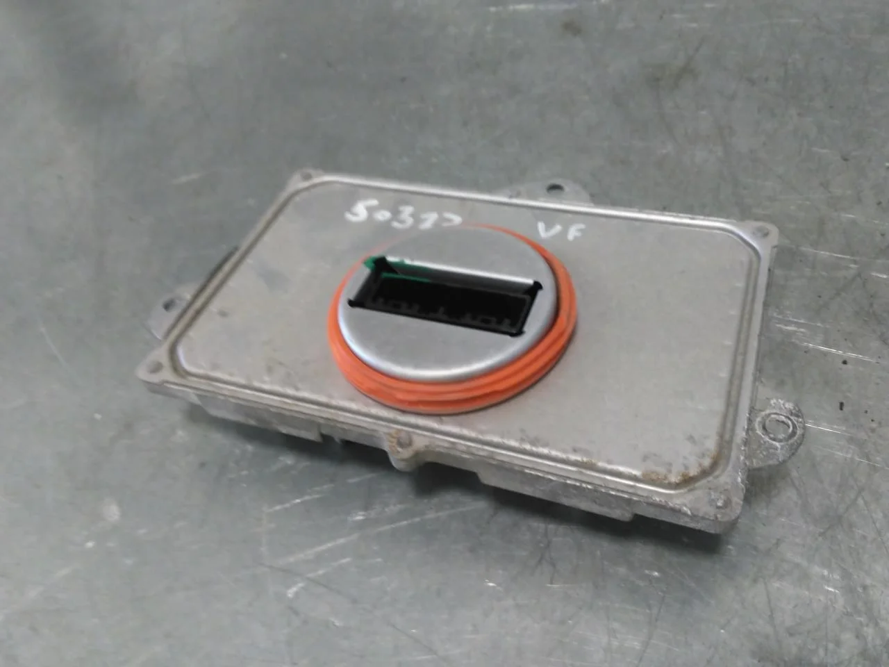 Peugeot 2008/E-2008 2020-> Control unit, other view 2