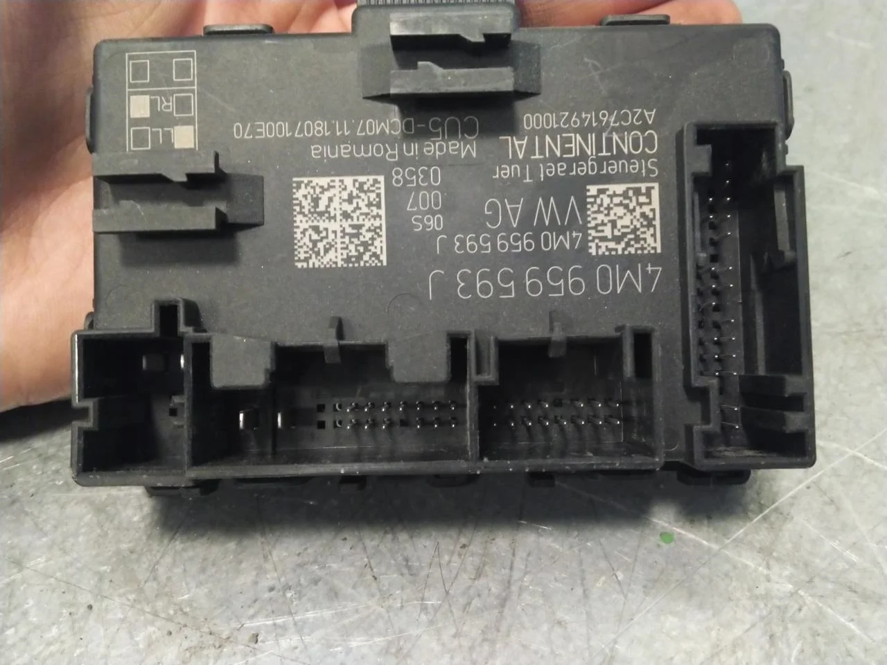 Audi E-TRON, S GE 2019- Door control unit view 3