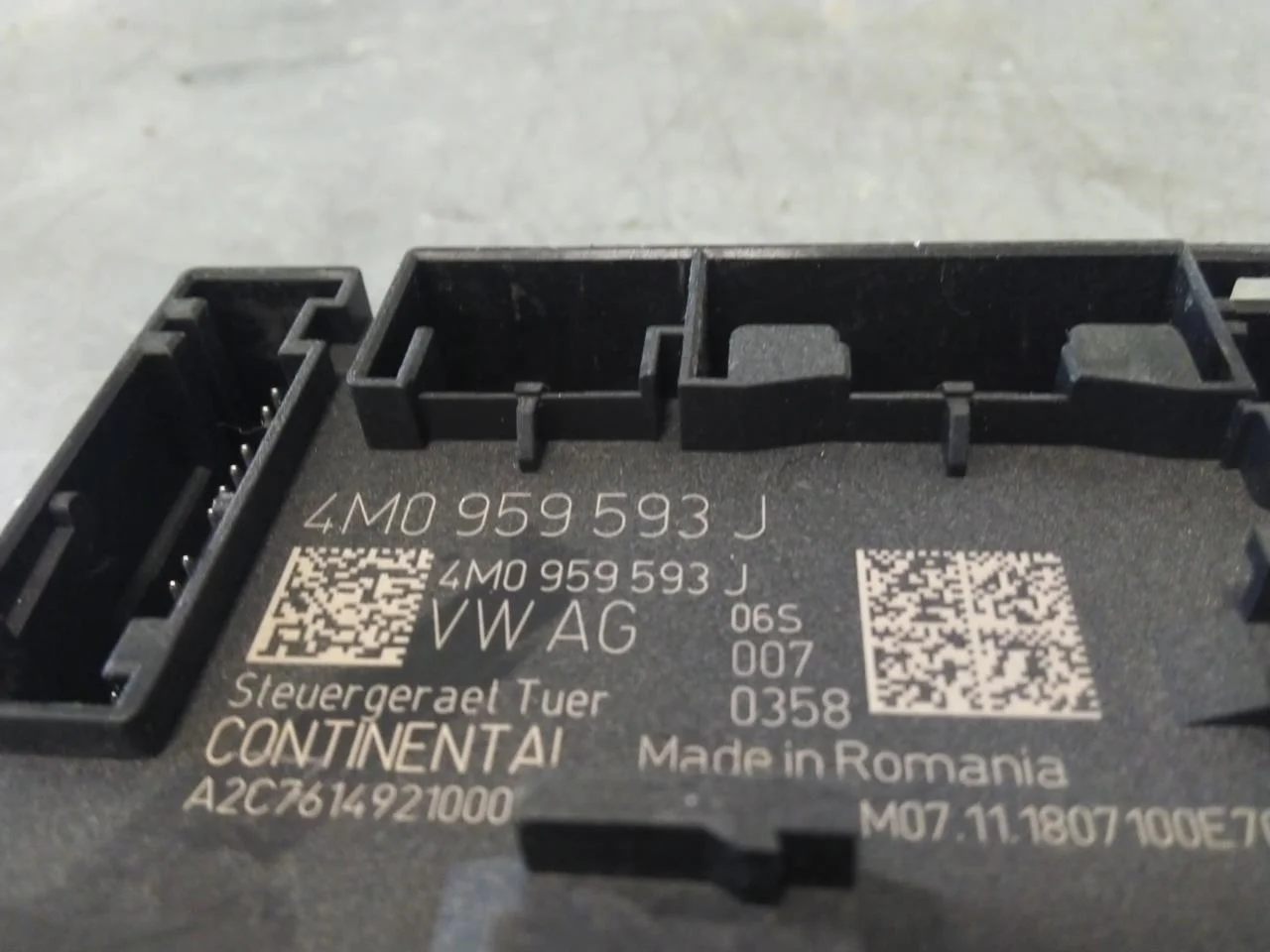 Audi E-TRON, S GE 2019- Door control unit view 4
