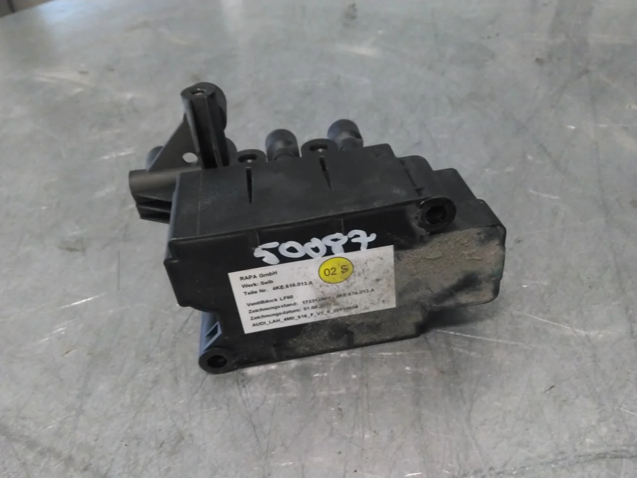 Audi E-TRON, S GE 2019- Suspension compressor view 3