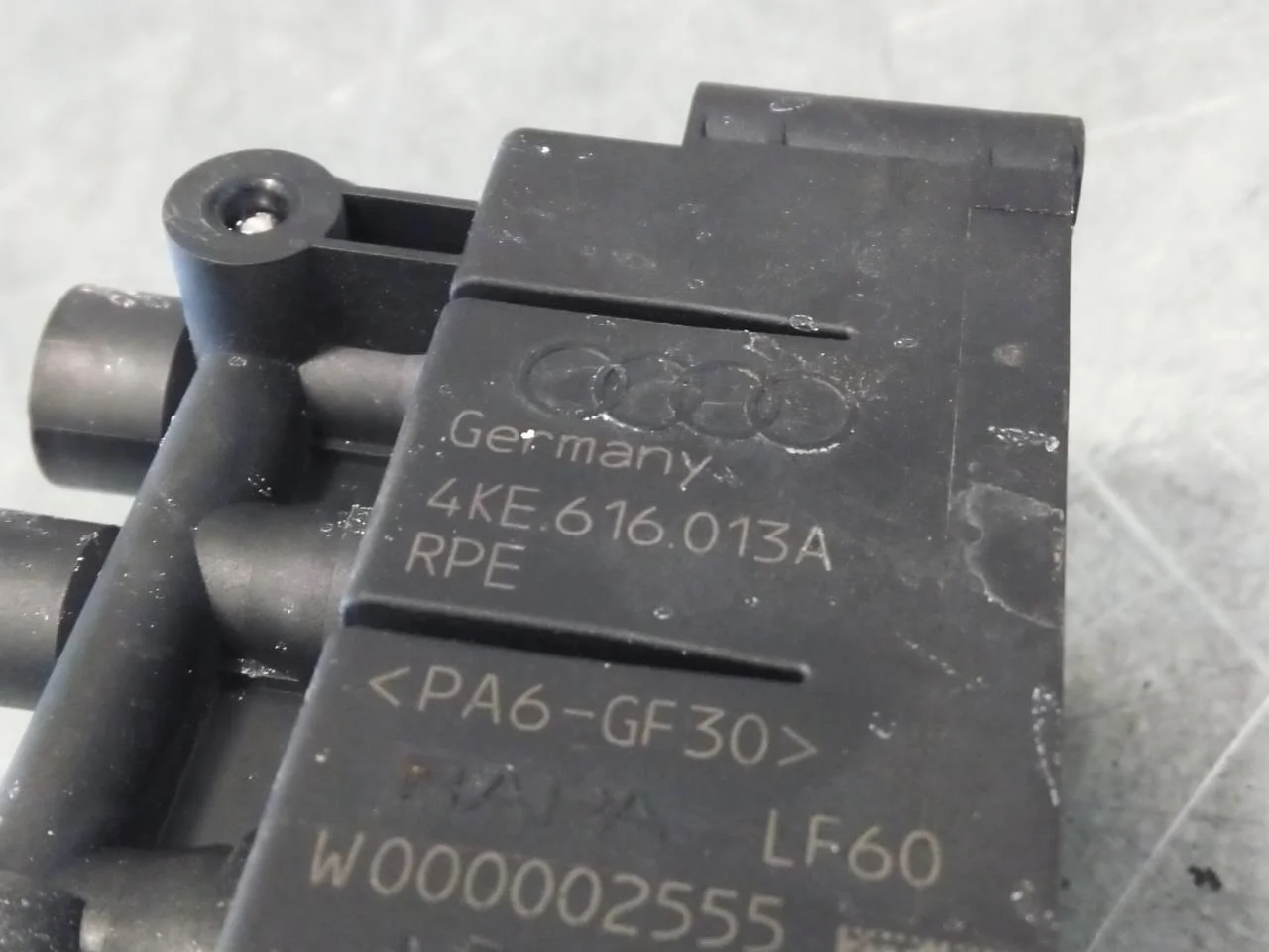 Audi E-TRON, S GE 2019- Suspension compressor view 4