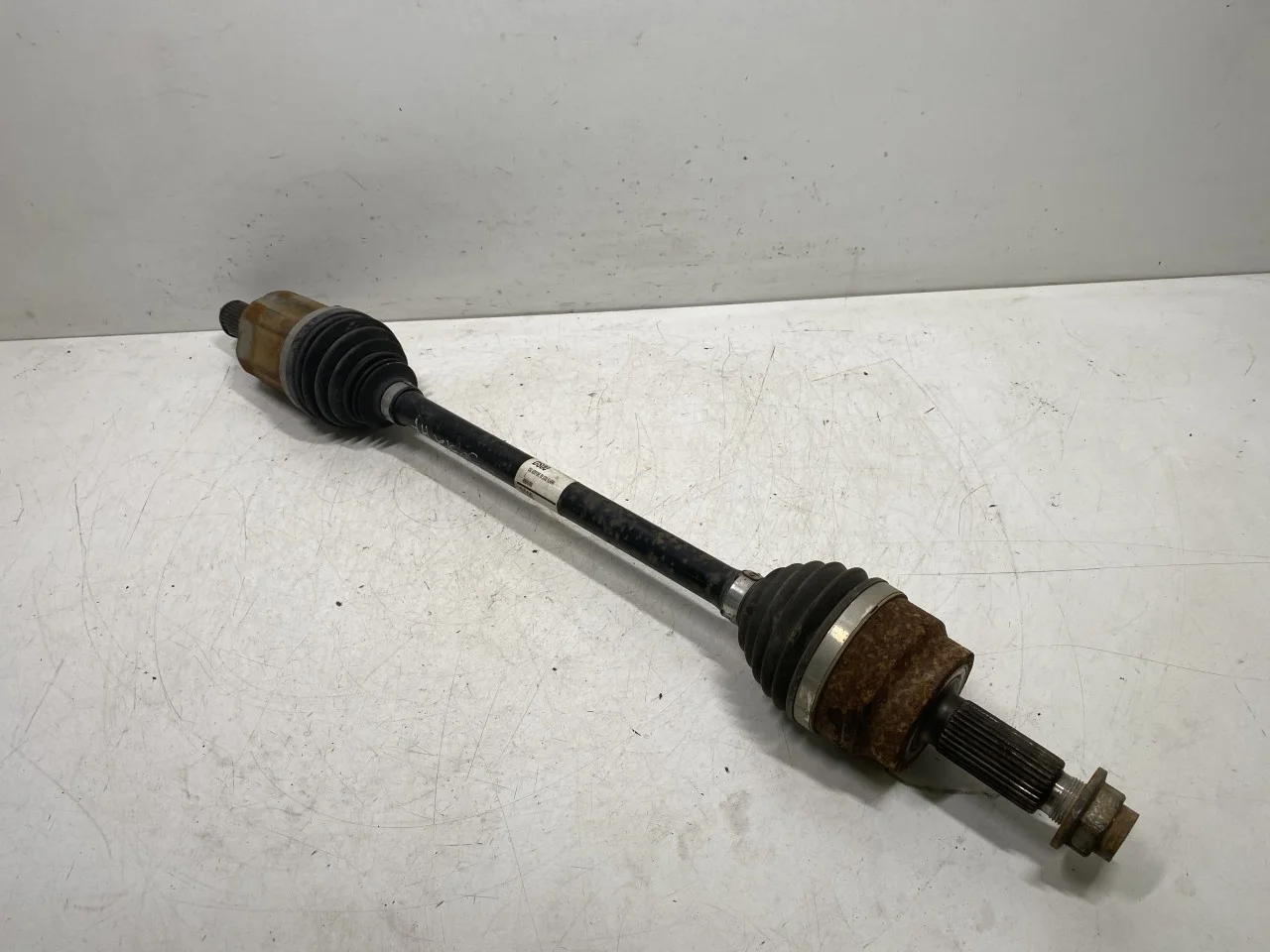 Hyundai IONIQ 5 NE 2022- Front right driveshaft view 3