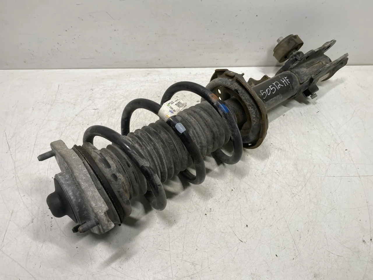 Hyundai IONIQ 5 NE 2022- Strut assembly, front right view 2