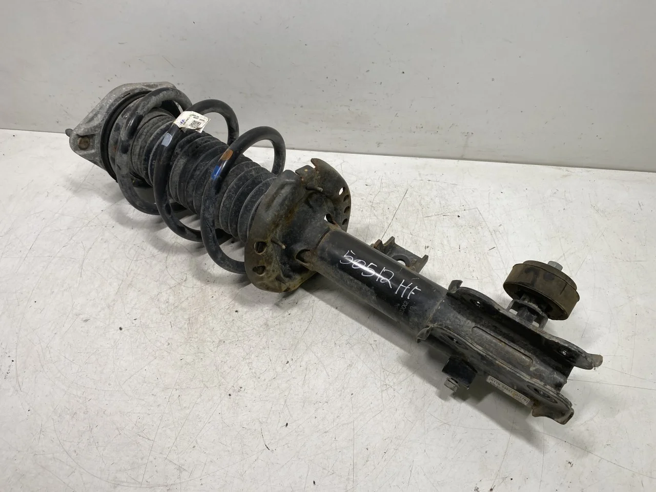 Hyundai IONIQ 5 NE 2022- Strut assembly, front right view 3