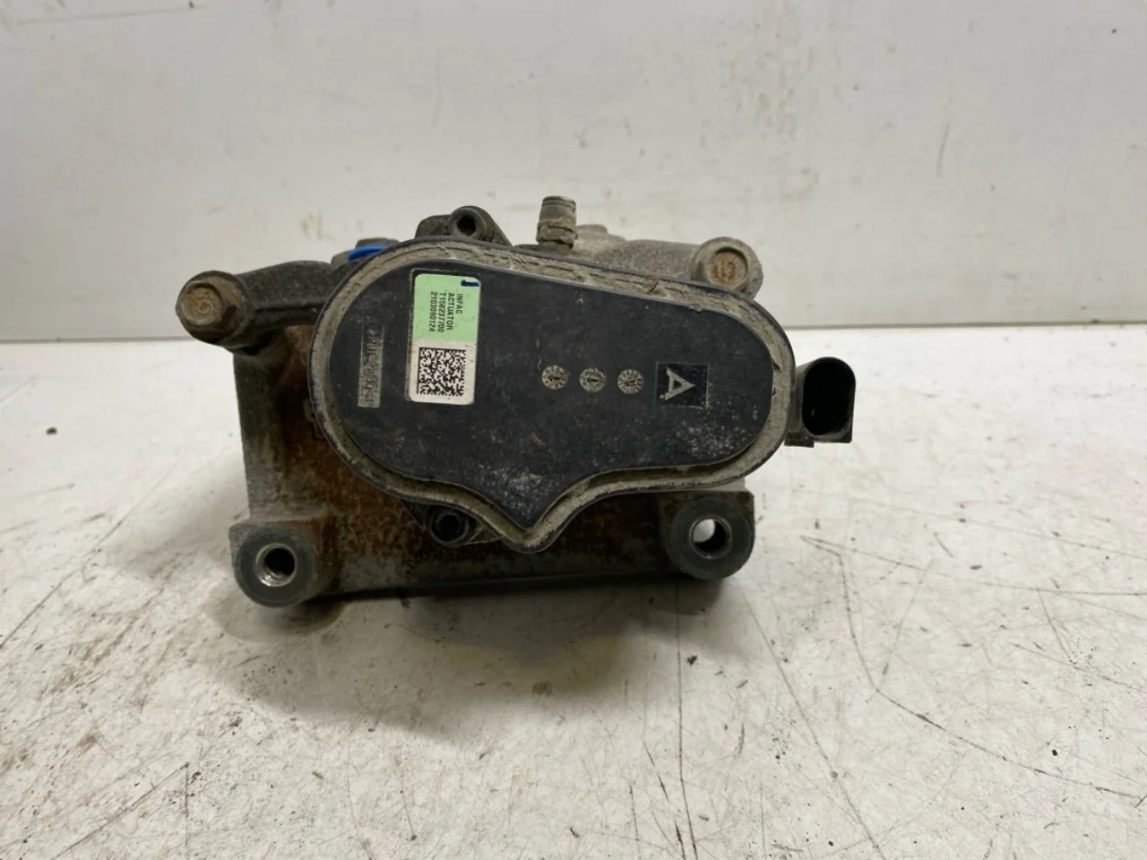 Hyundai IONIQ 5 NE 2022- Rear right brake caliper view 3