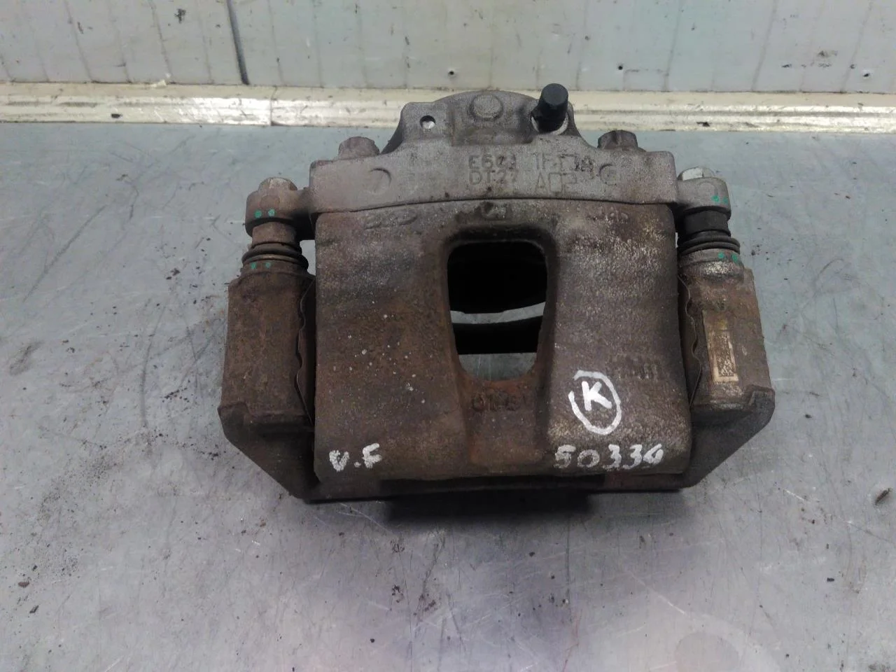 Hyundai KONA / ELECTRIC 2018-23 Front left brake caliper