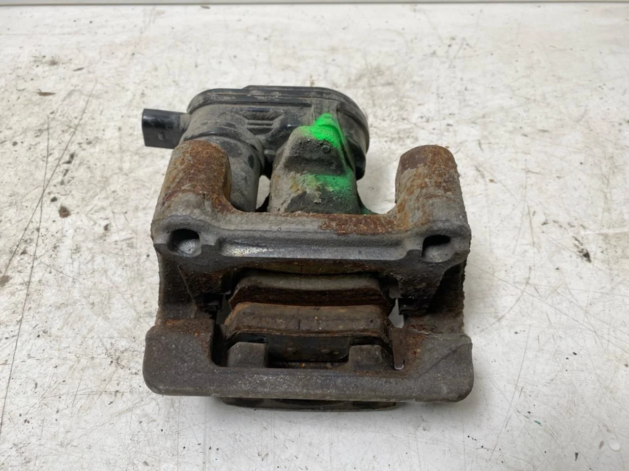 Hyundai KONA / ELECTRIC 2018-23 Rear right brake caliper