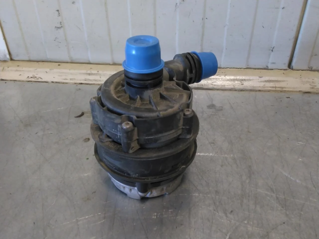 Mercedes B 180-200 W246/W242 2012-19 Pompă de circulație vedere 2