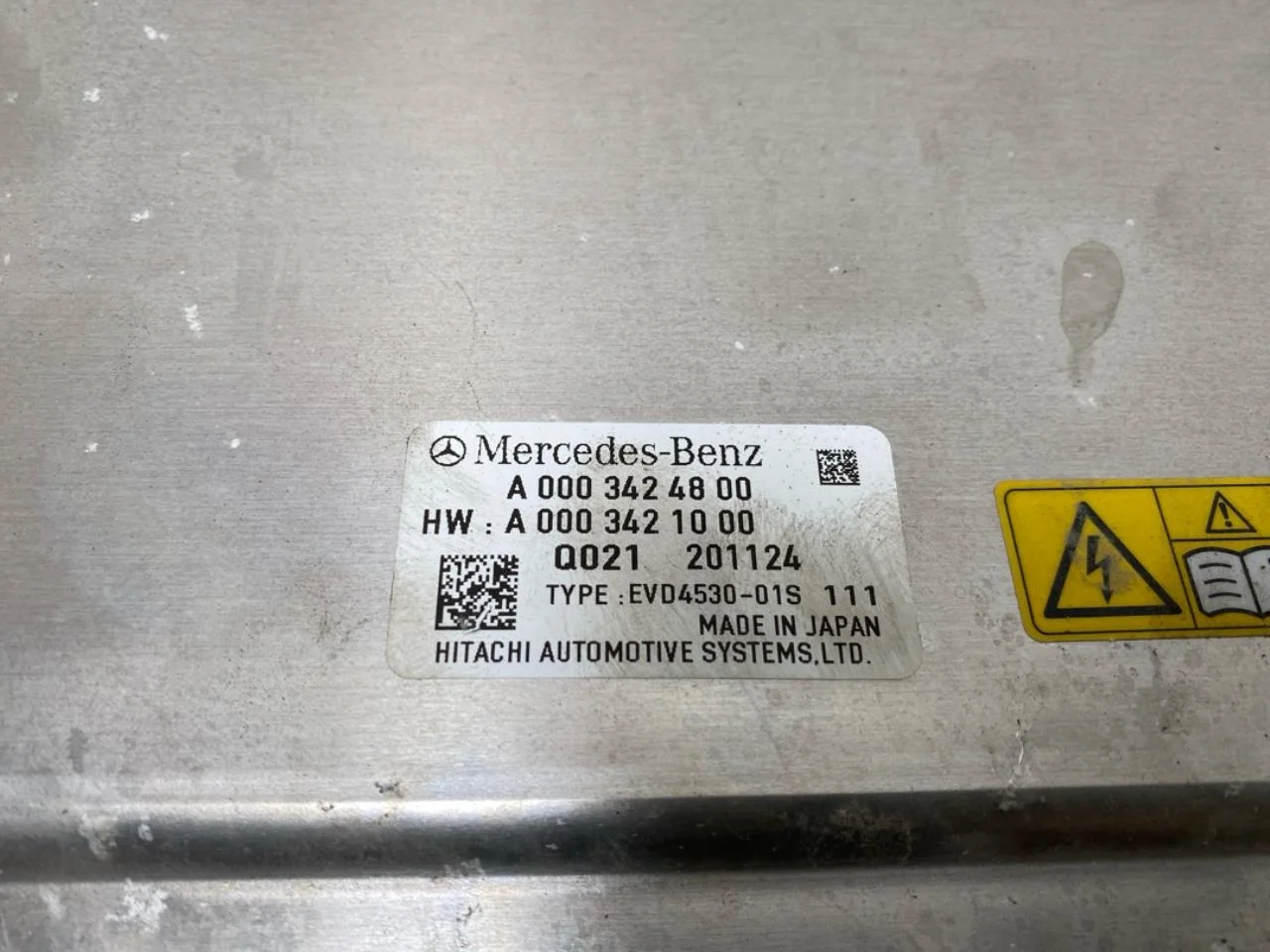 Mercedes V W447//W640/W448 2014- Convertor de tensiune, baterie vedere 2