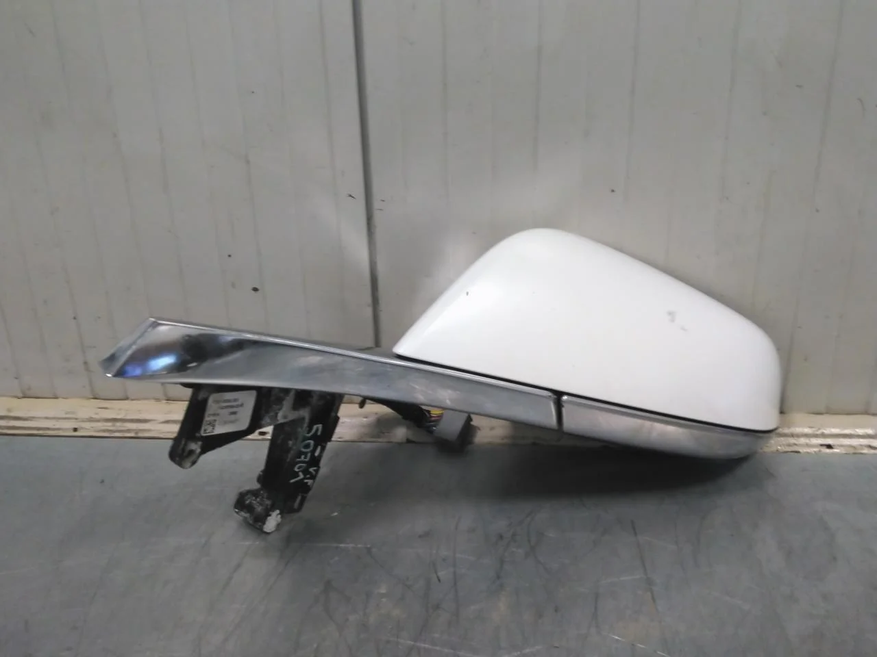 Tesla MODEL S 2013- Left power mirror