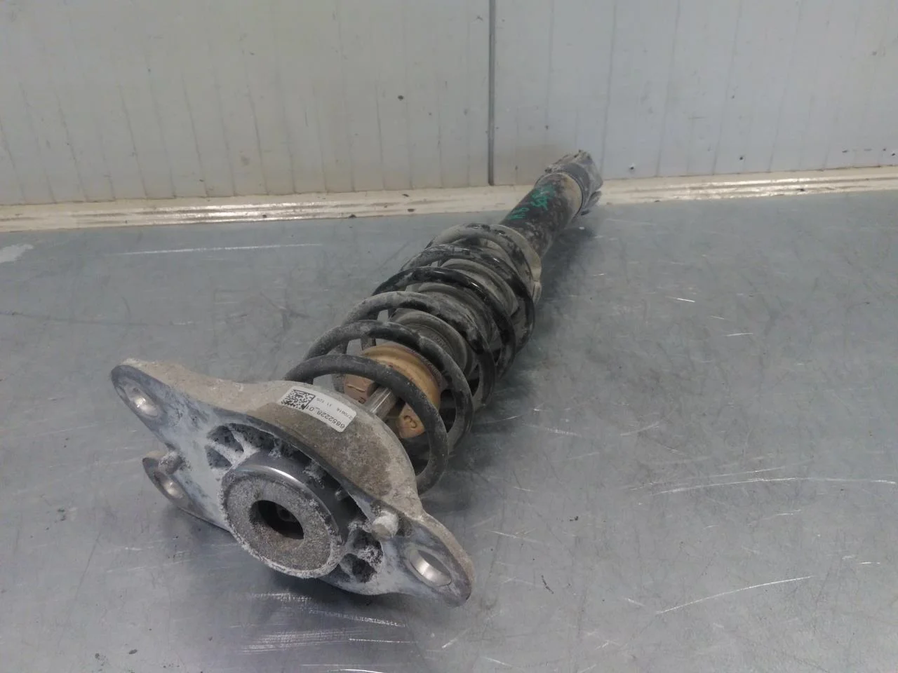 BMW I3 I01 2013-22 Strut assembly, rear right view 2