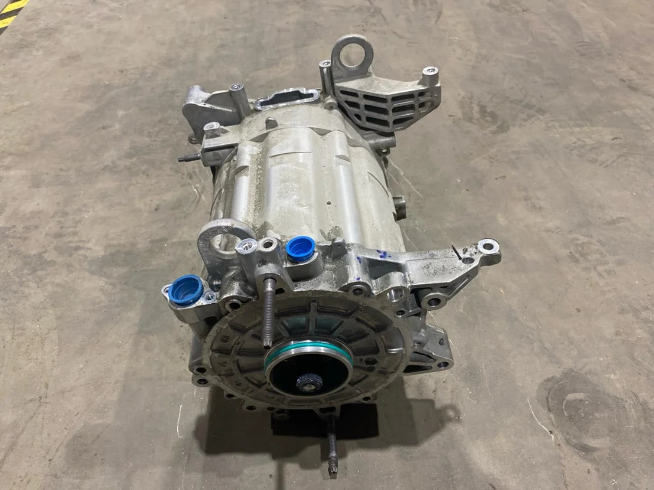 Citroen C4/E-C4 C4X/E-C4X 21->> Elektromos motor, első