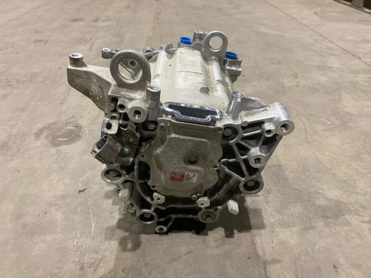Citroen C4/E-C4 C4X/E-C4X 21->> Elektromos motor, első view 4