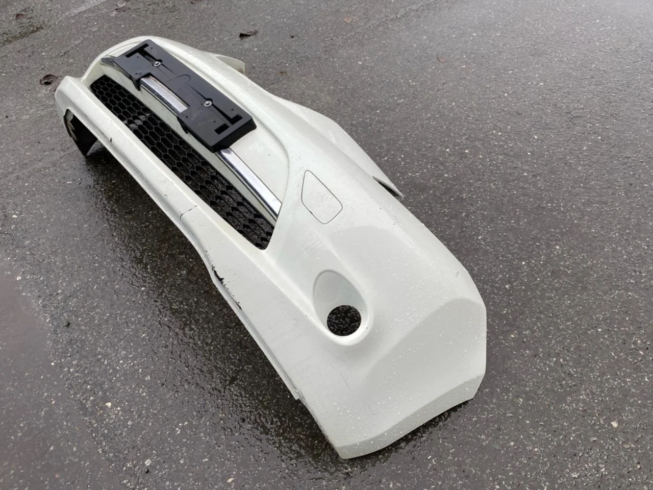 Nissan LEAF 2011-17 Lökhárító, első nézet 2