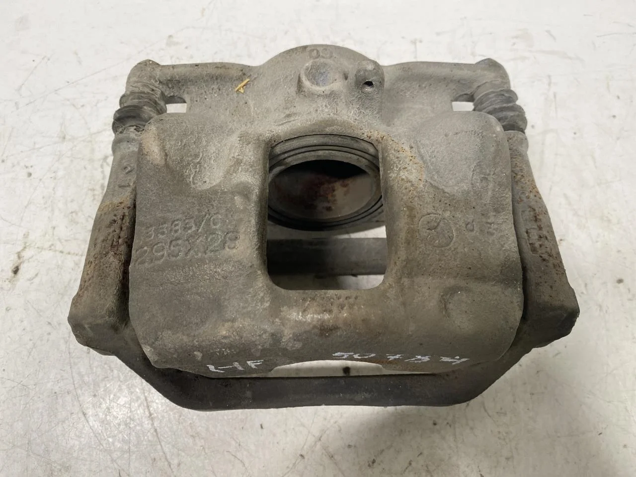 Mercedes B 180-200 W246/W242 2012-19 Etrier frână față dreapta vedere 2