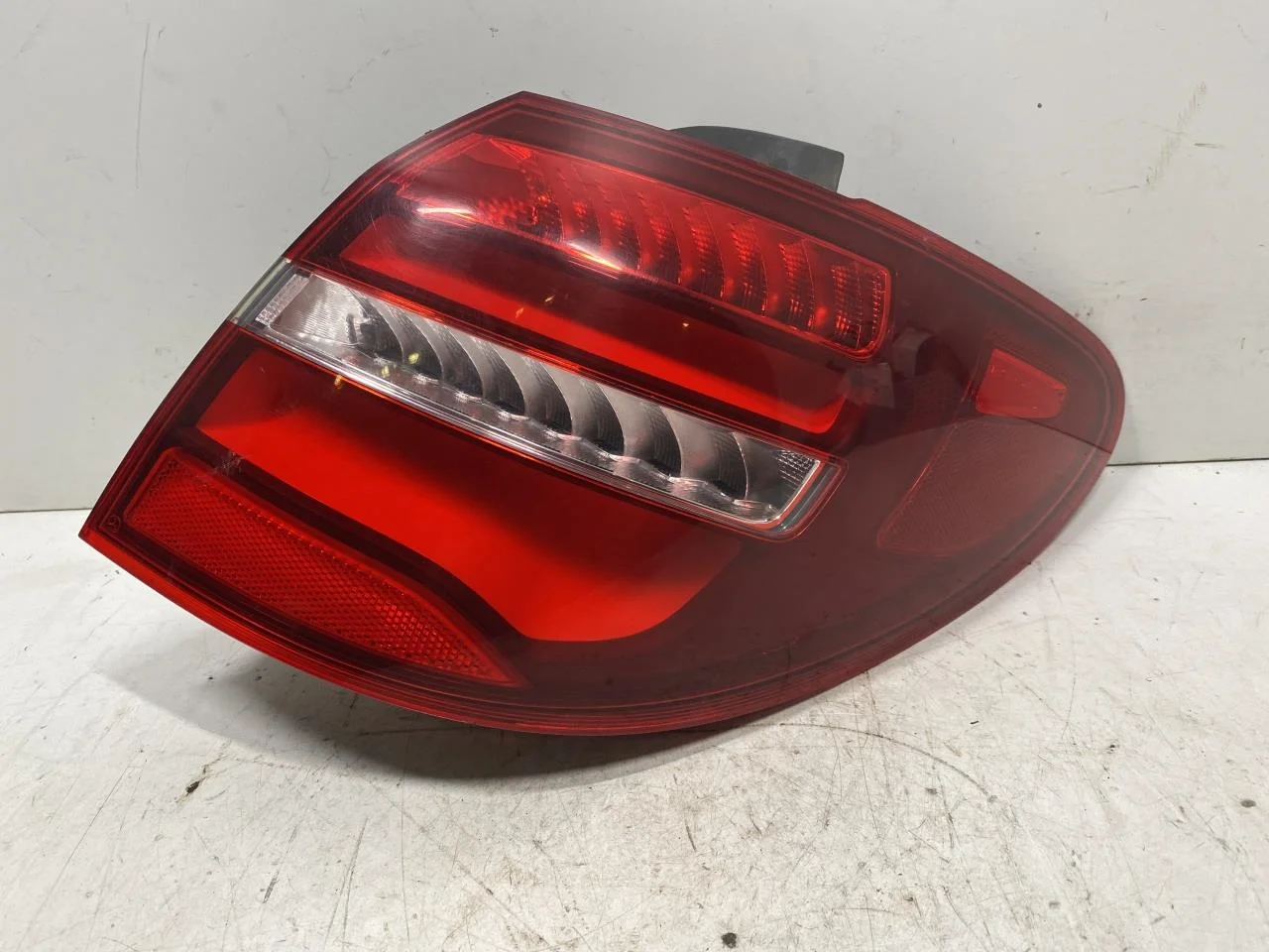 Mercedes B 180-200 W246/W242 2012-19 Hátsó lámpa, jobb