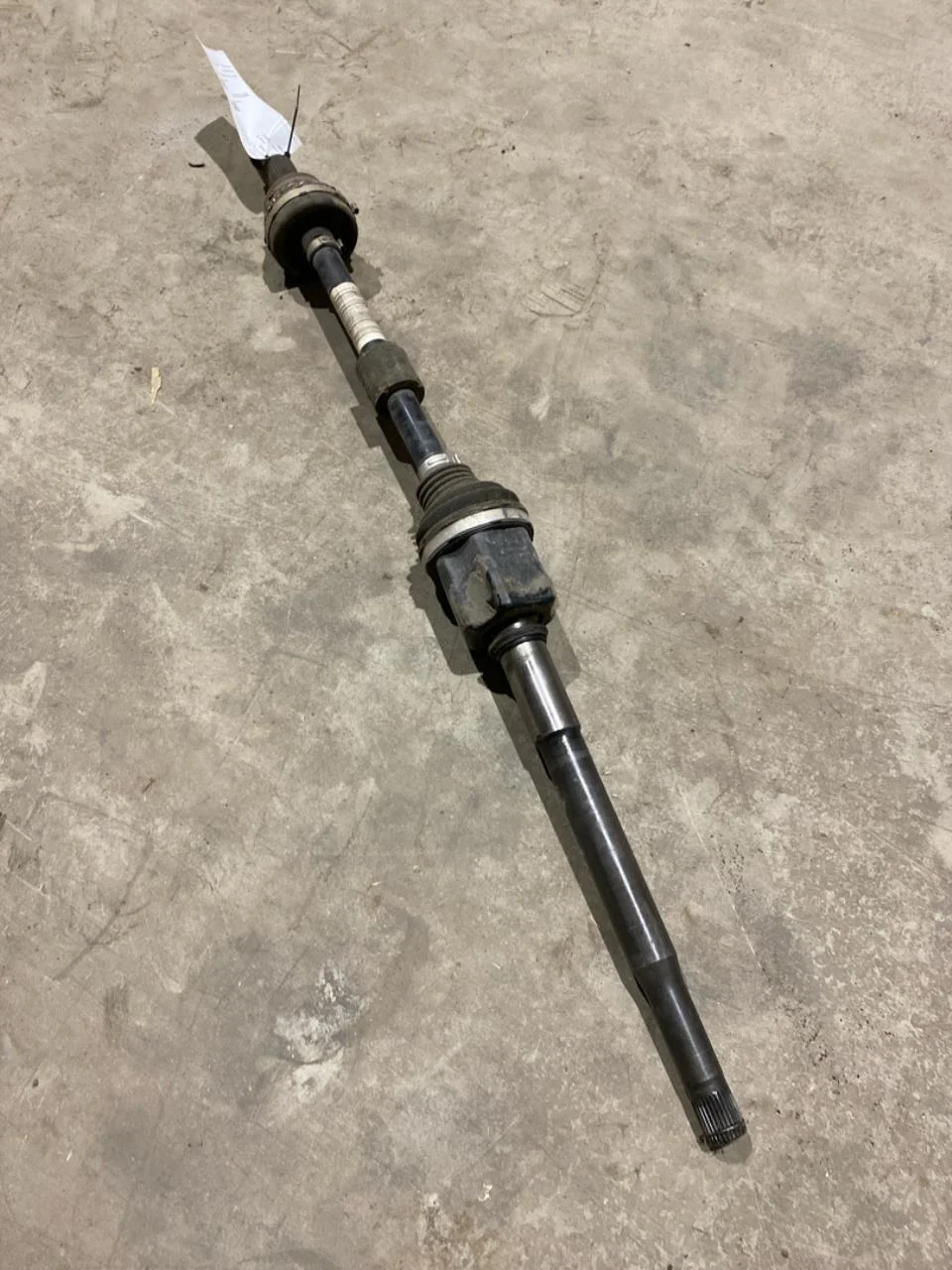 Jaguar I-PACE 2018- Rear right driveshaft view 3