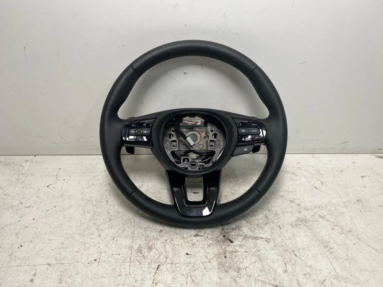 Honda E:NY1 2023- Kormánykerék