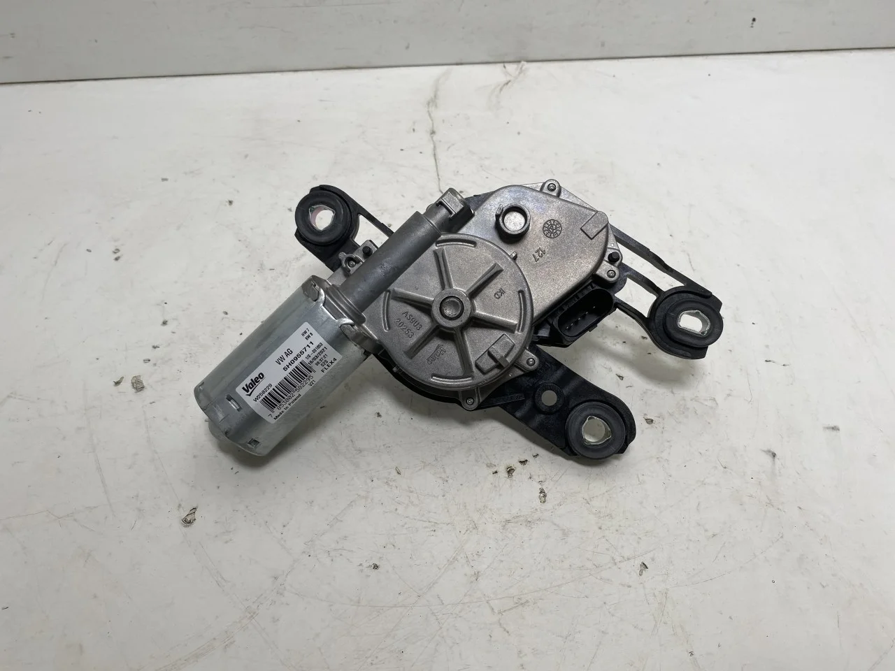 Volkswagen ID.3 2021- Ablaktörlő motor, csomagtérajtó nézet 4