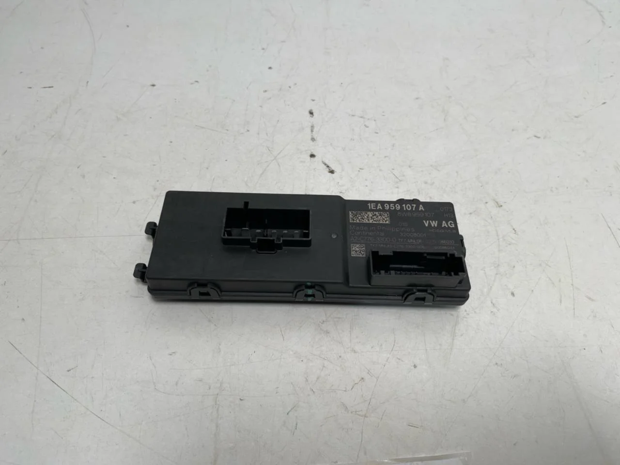 Skoda ENYAQ IV 2021- Control unit, tailgate