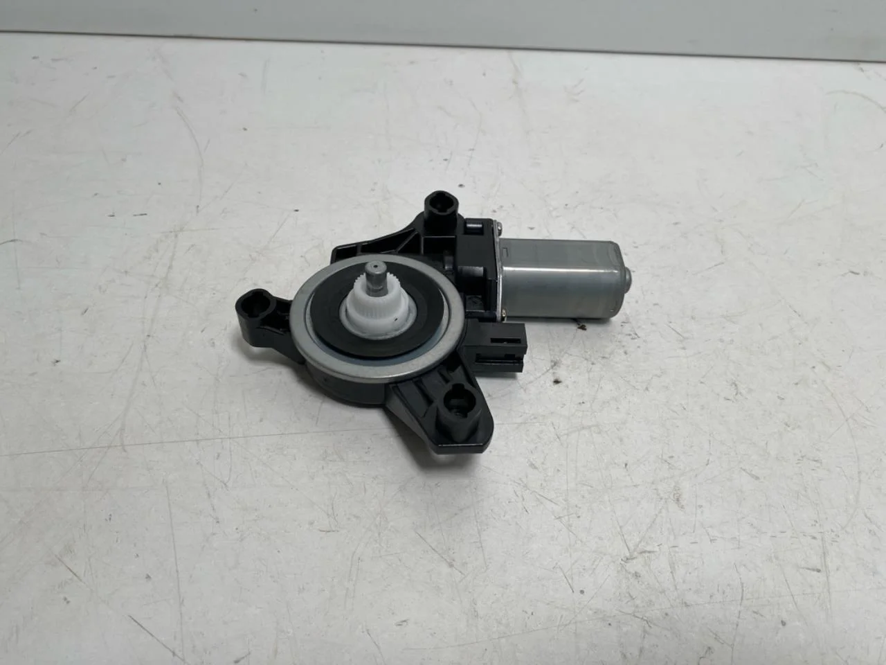 Mercedes EQB X243 2022- Ablakemelő motor