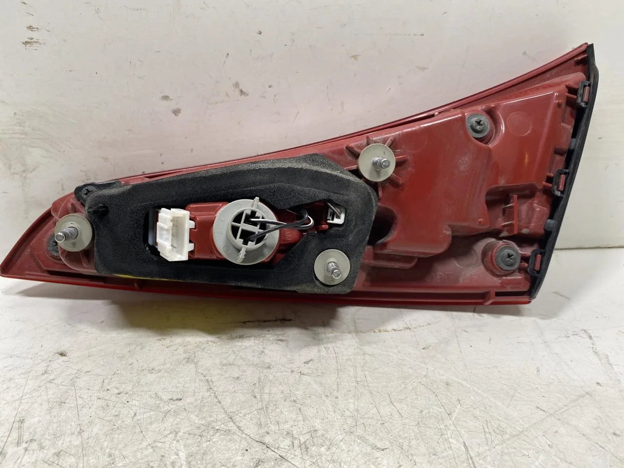 Kia SOUL 2009- Rear light, left, on tailgate (inner) view 3
