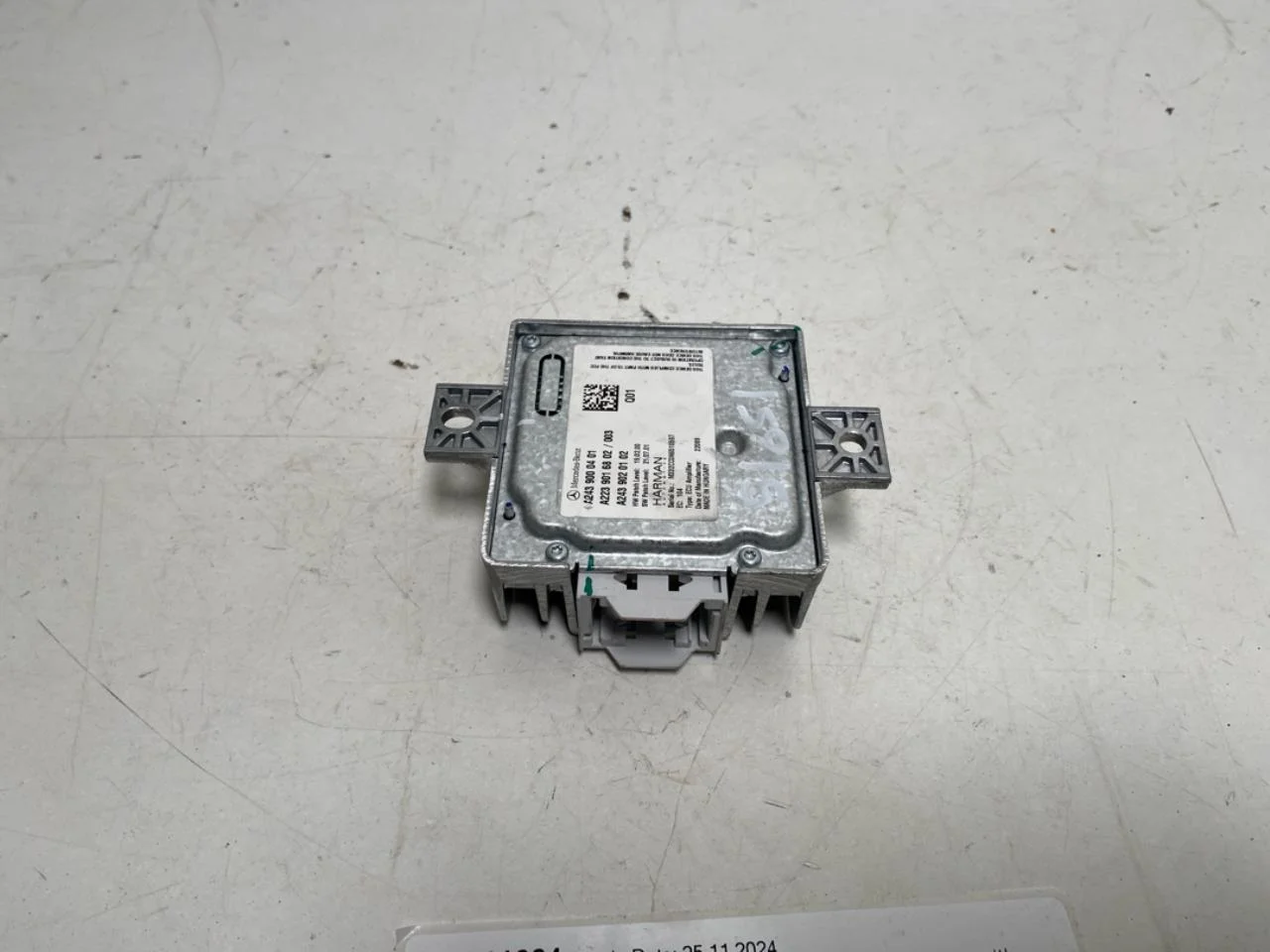Mercedes EQB X243 2022- Unitate de control, altele vedere 2