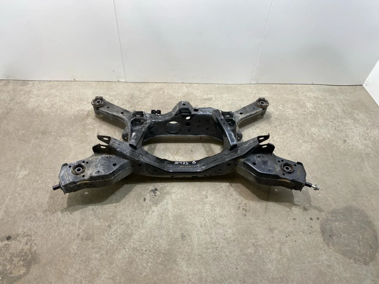 Nissan ARIYA 2021- Rear axle crossmember / subframe