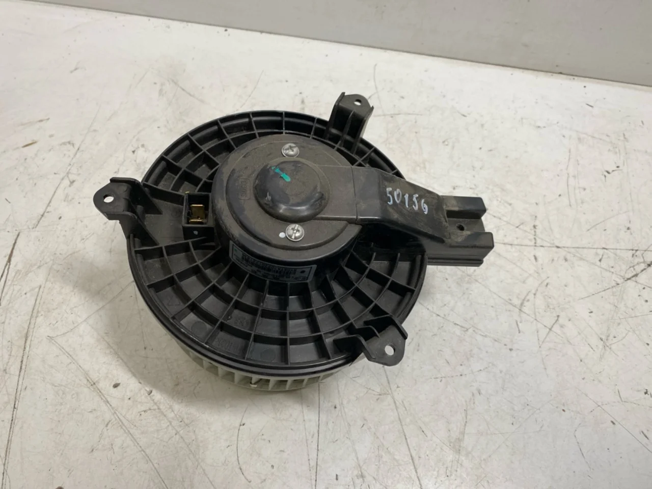 Byd TANG 2021->> Fűtésventilátor motor