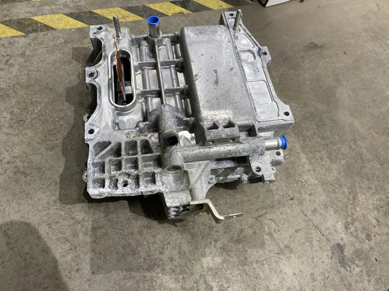 Nissan LEAF 2017-24 Inverter, 12-220V
