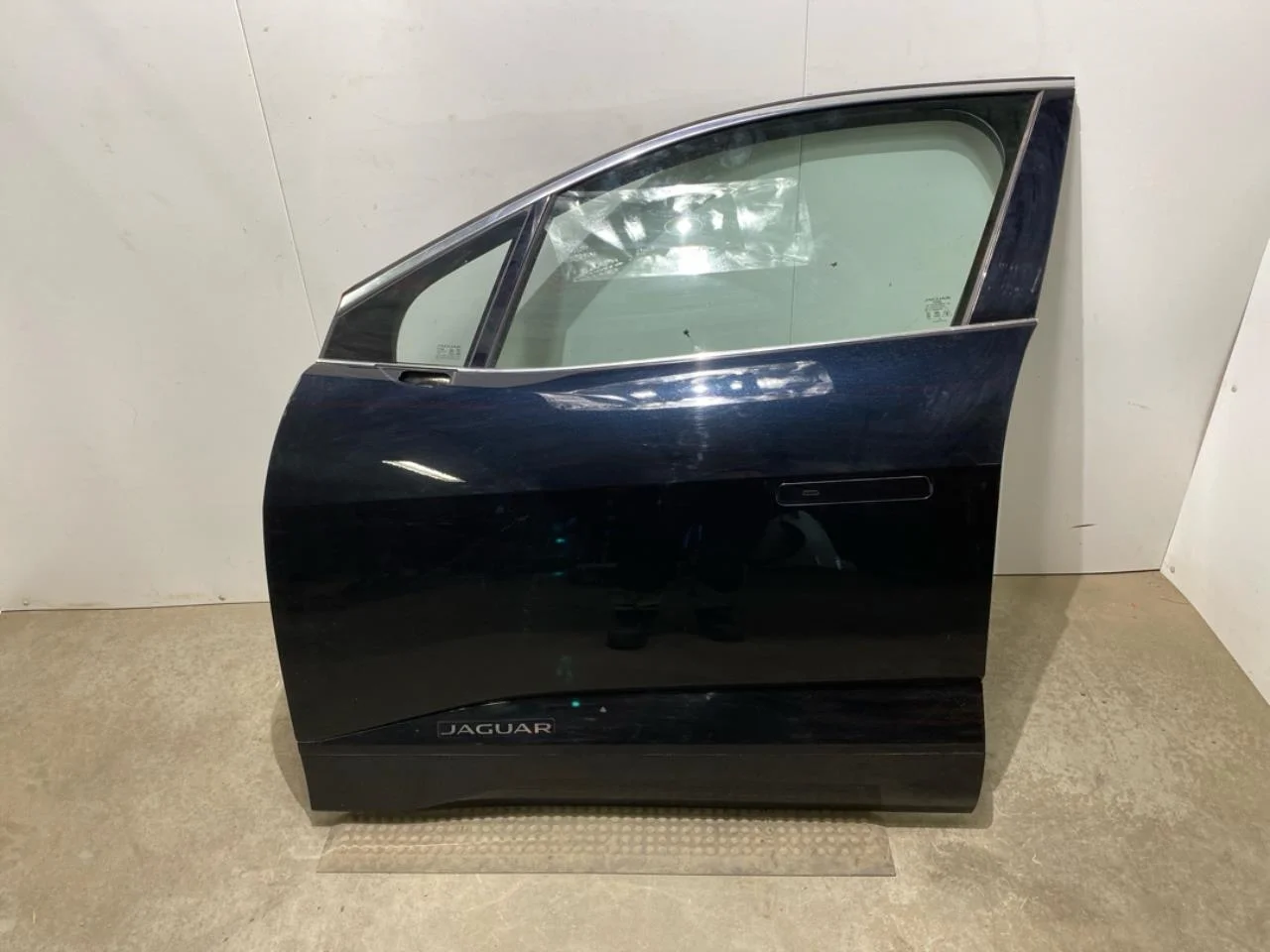 Jaguar I-PACE 2018- Ușă, 4 uși, față stânga