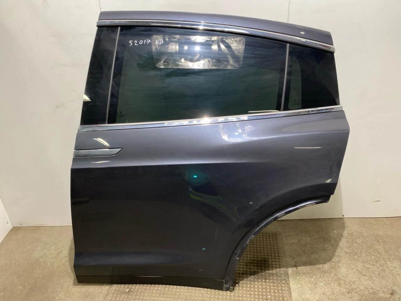 Tesla MODEL X 2016- Rear left door, 4-door