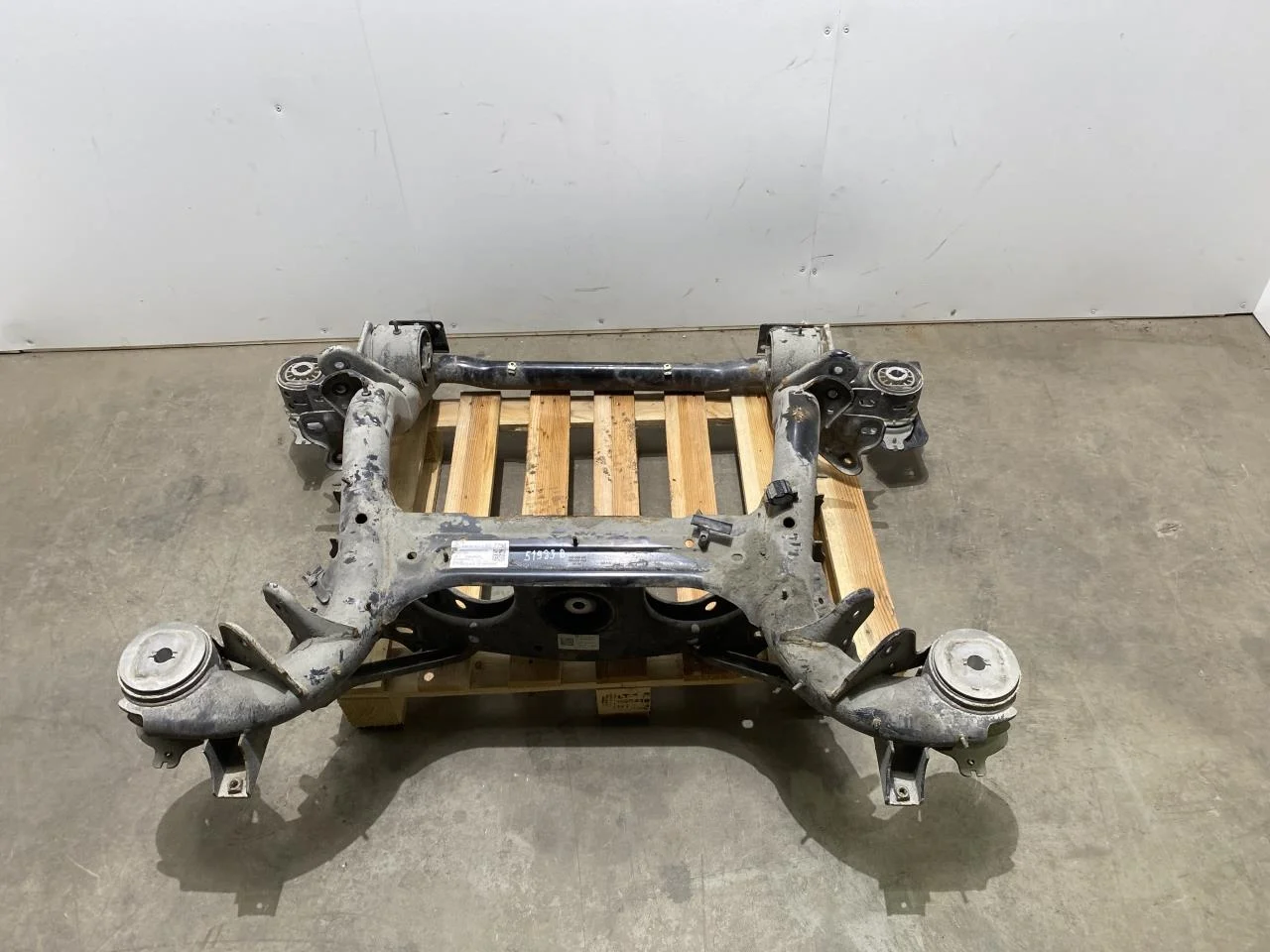 Volkswagen ID.3 2021- Traversă punte spate / cadru auxiliar