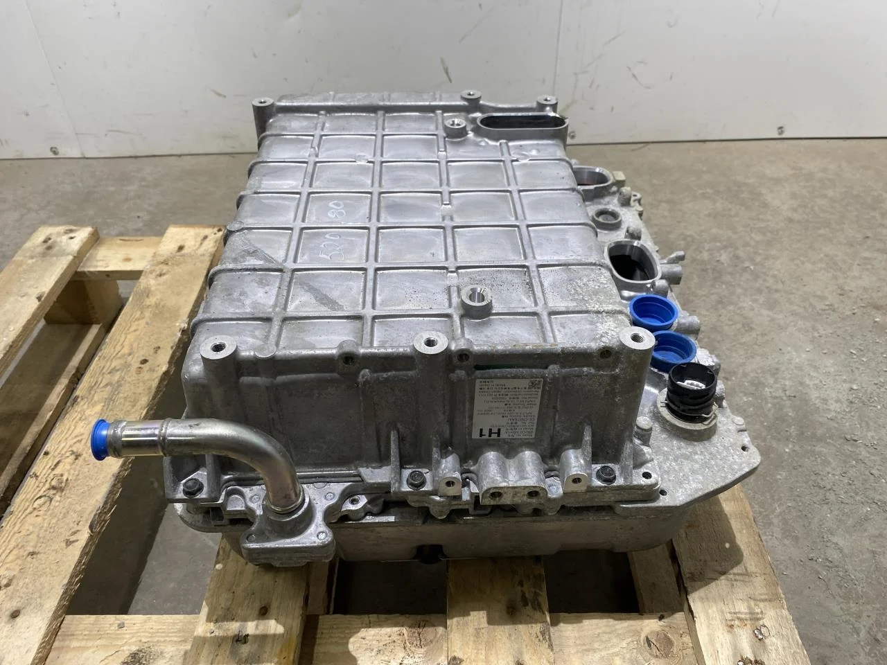 Nissan LEAF 2017-24 Battery charger