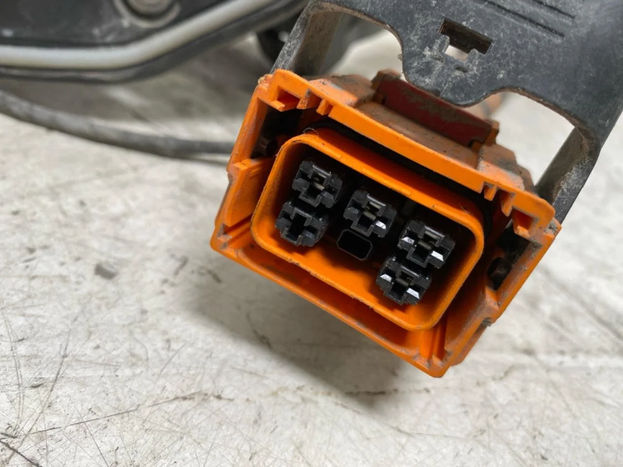 Volkswagen ID.3 2021- Capac port încărcare, electric / hibrid vedere 3