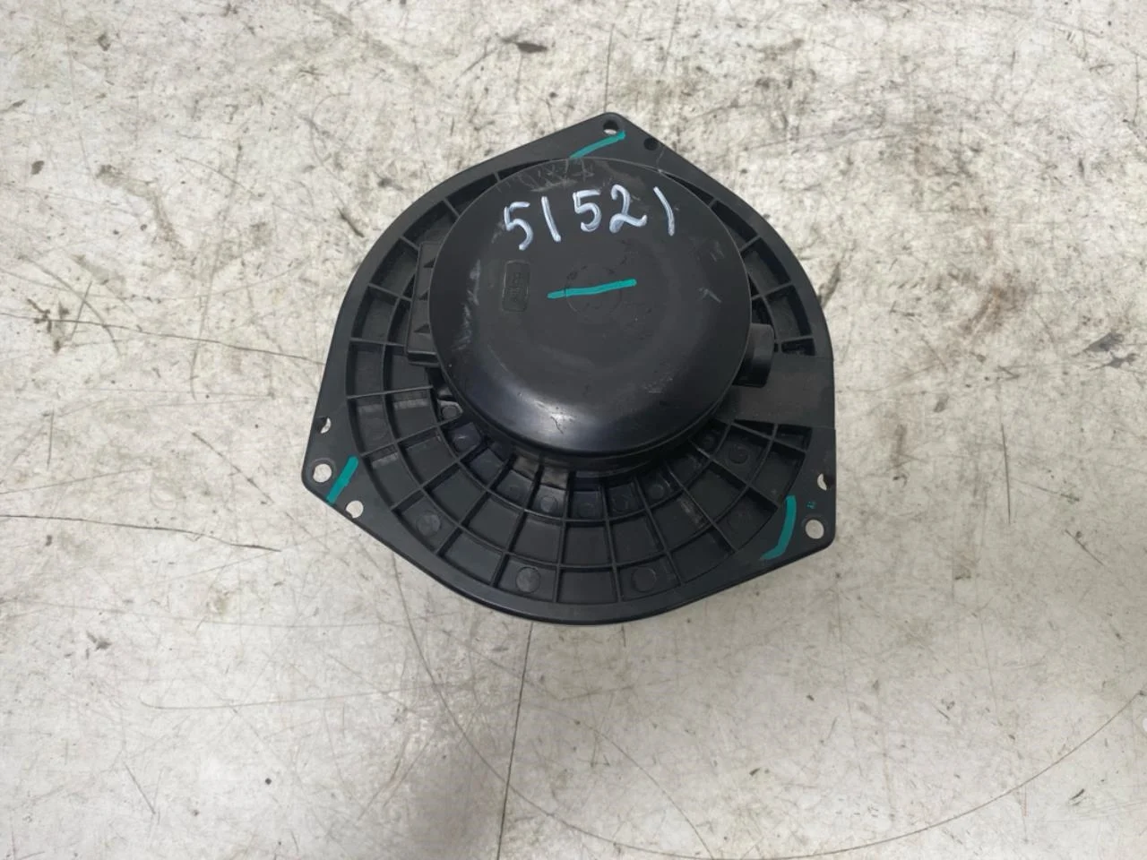 Maxus E-DELIVER9 2022- Fűtésventilátor motor view 2