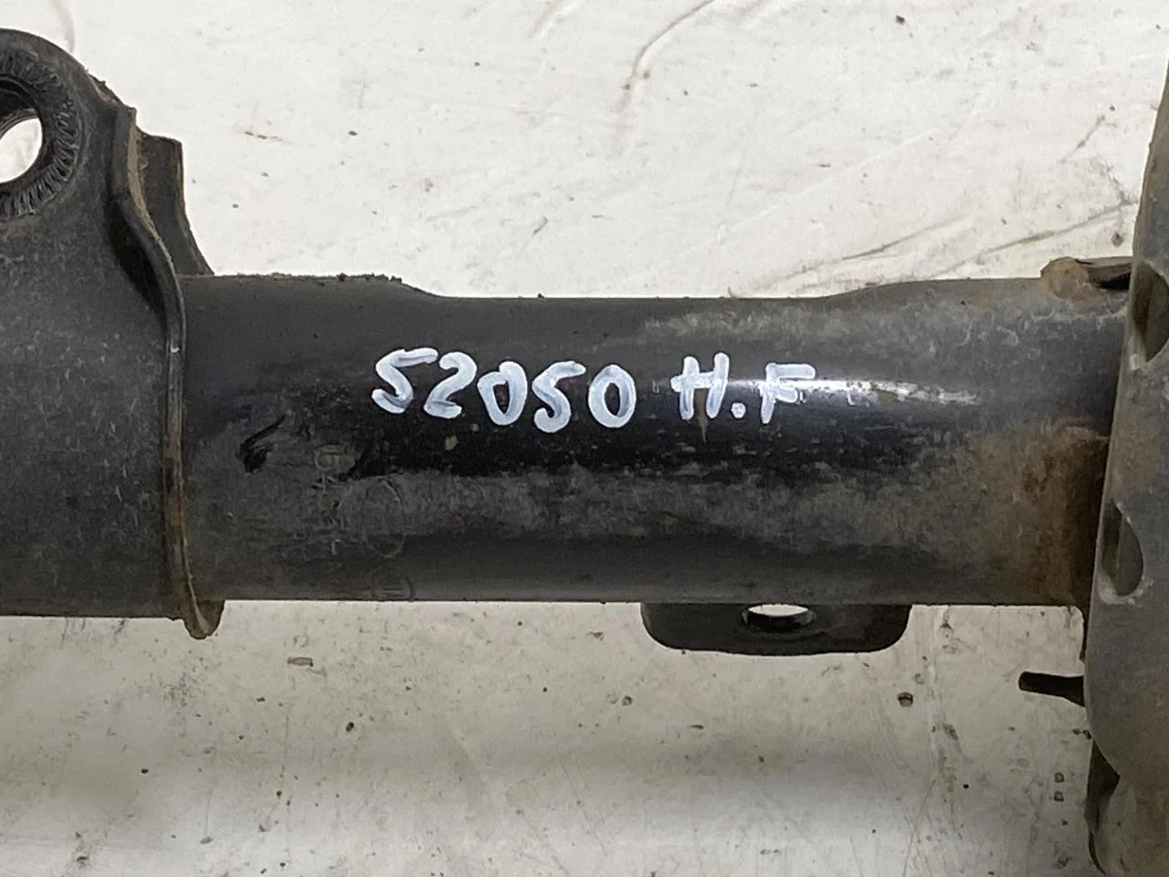 Hyundai KONA / ELECTRIC 2018-23 Strut assembly, front right view 2
