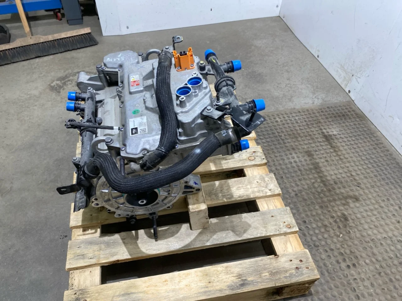 Opel / Vauxhall CORSA F 2020- Elektromos motor, első nézet 3