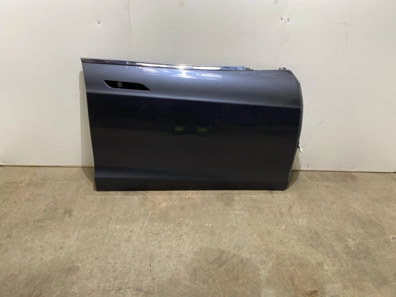 Tesla MODEL S 2013- Door, 4-door, front right