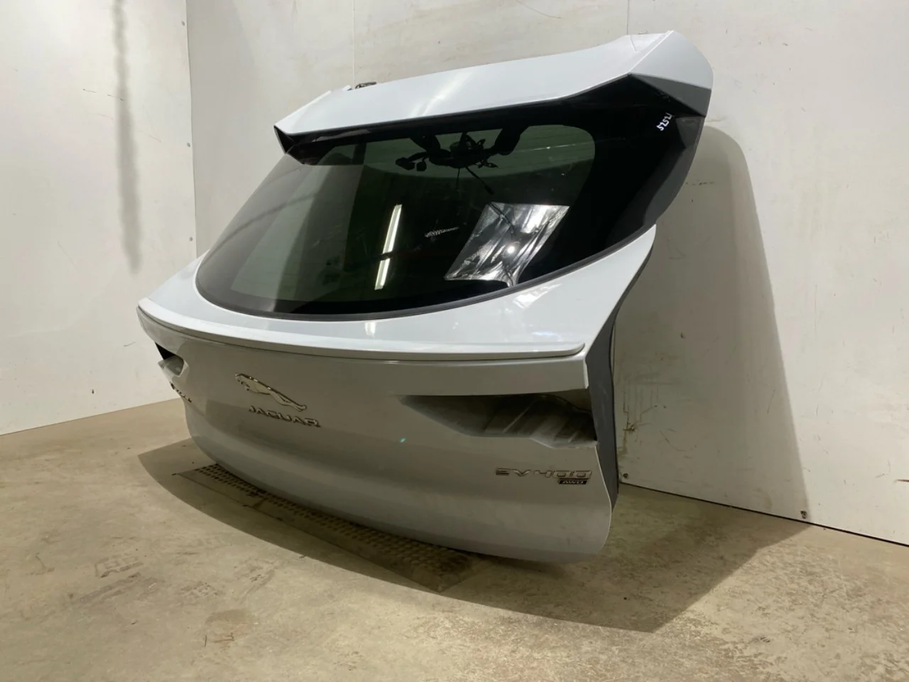 Jaguar I-PACE 2018- Csomagtérajtó, kombi vedere 3
