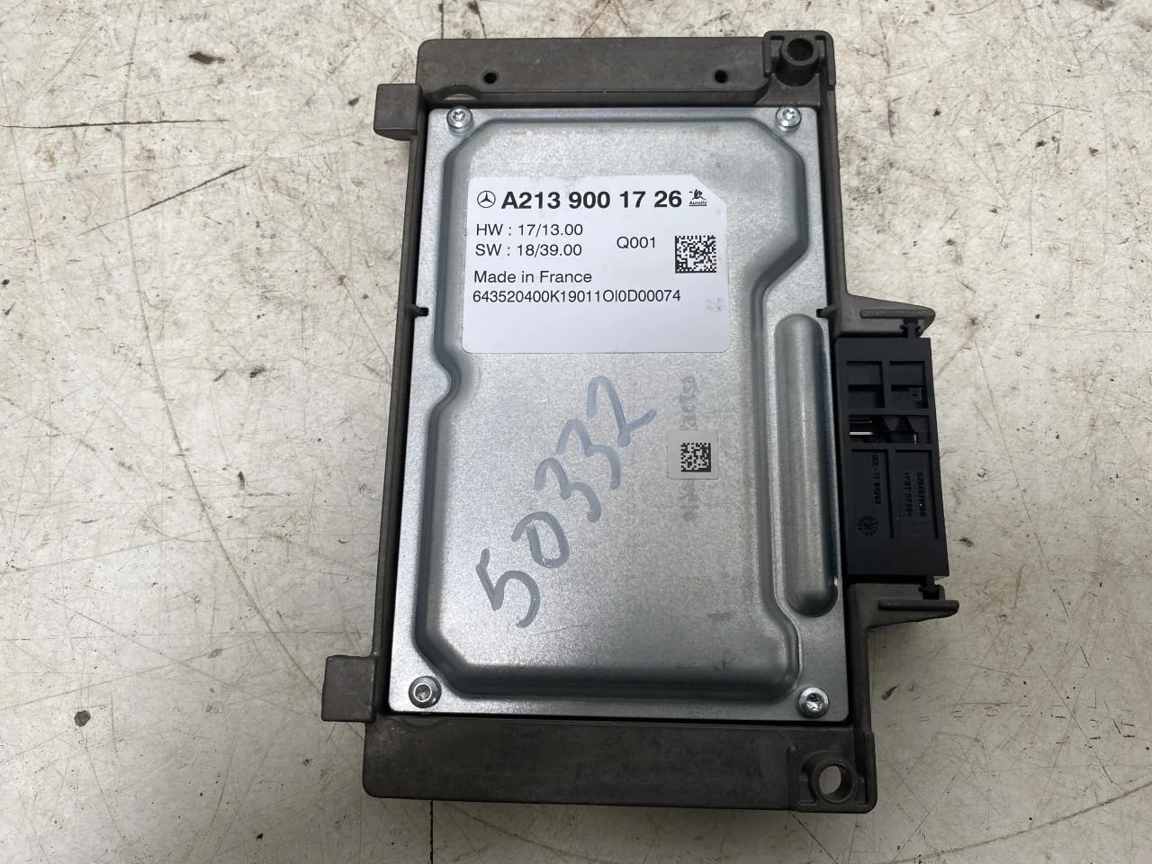 Mercedes EQC 2020- Control unit, other view 3