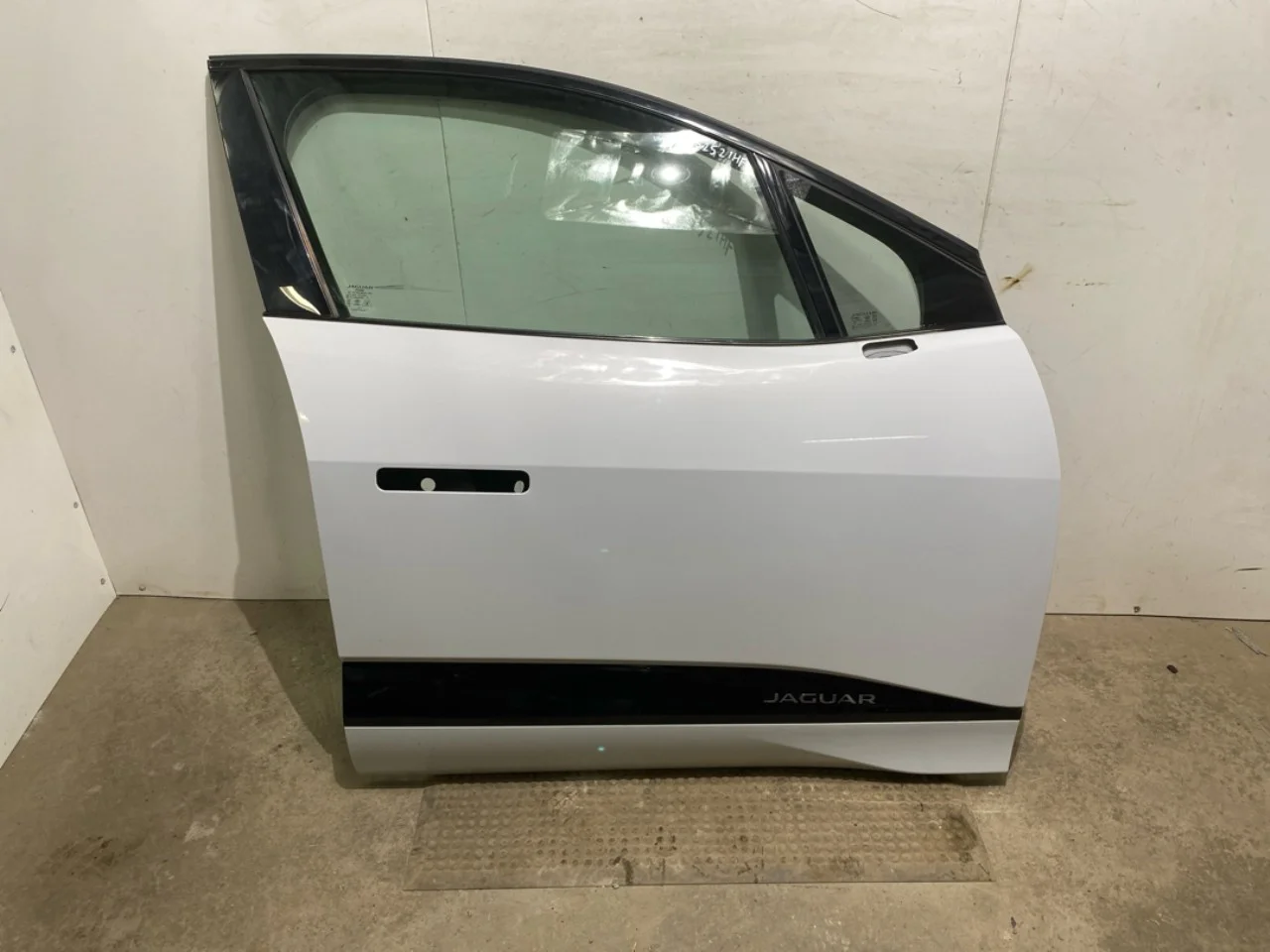 Jaguar I-PACE 2018- Ușă, 4 uși, față dreapta