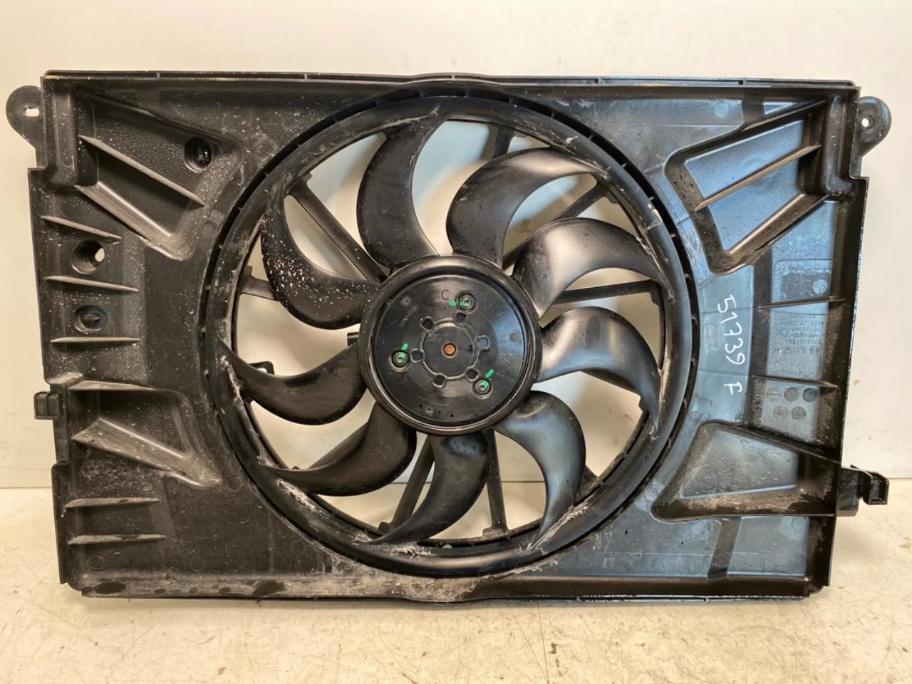 Fisker OCEAN Ventilator răcire electric vedere 2